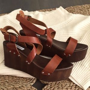 Steve Madden Dreahh Cognac Leather Wedge, sz 10
